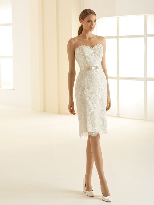 assets/images/3/NAOMI-Bianco-Evento-bridal-dress-%281%29-35e050a7.jpg